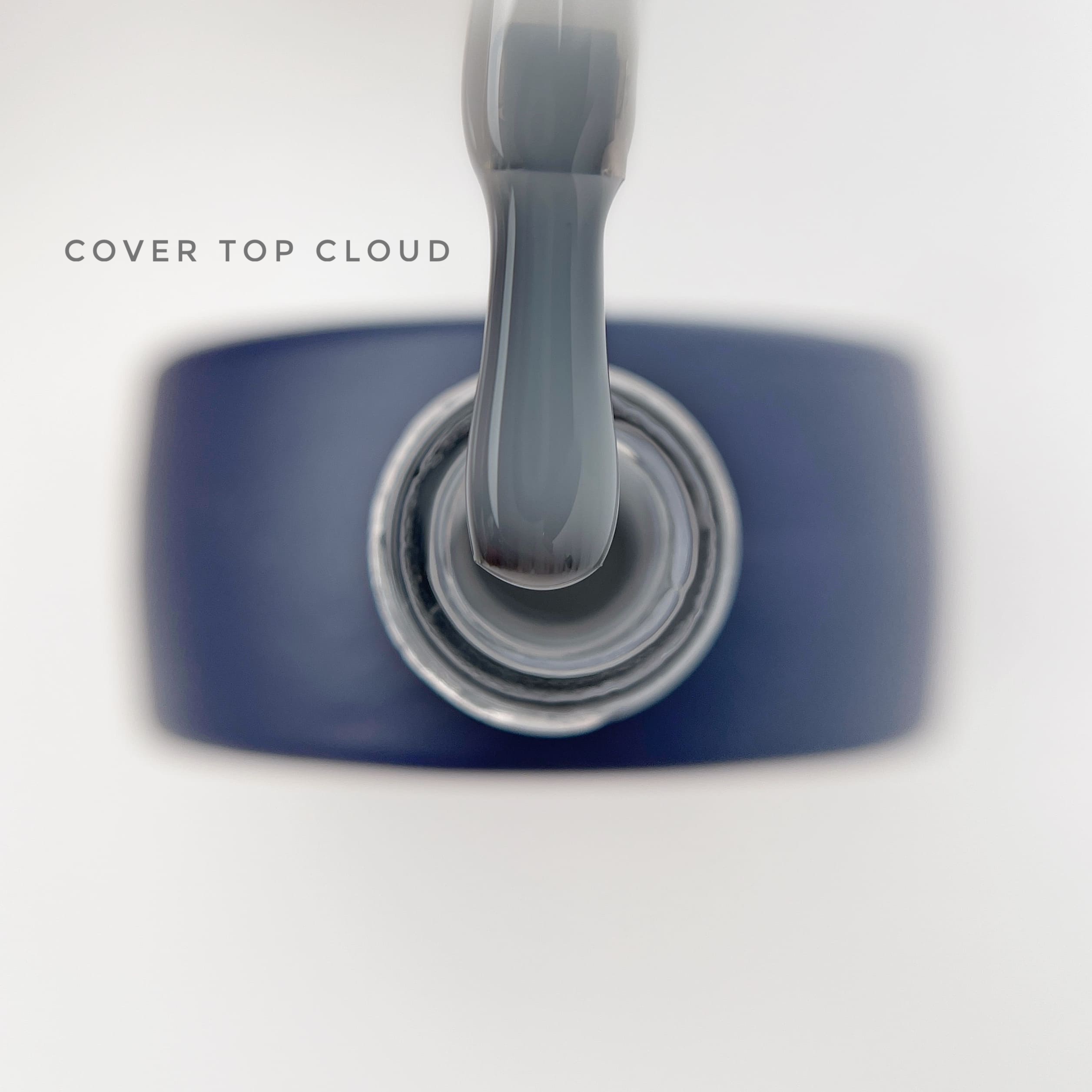 bote cover top de 13 ml en tono Cloud, gris suave