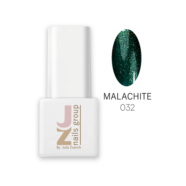 esmalde de uñas tono verde. malachite 32